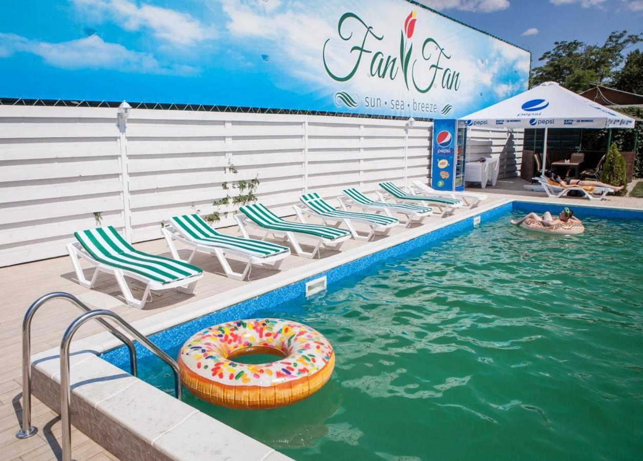 Fanfan Hotell Odessa Exteriör bild