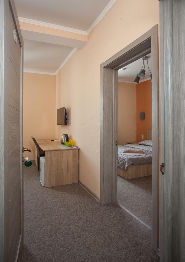 Fanfan Hotell Odessa Exteriör bild