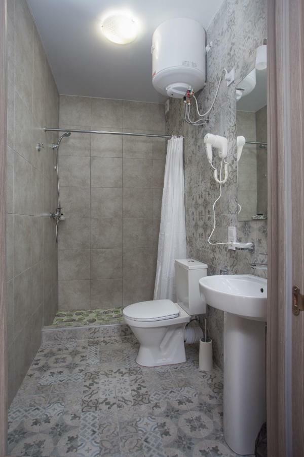 Fanfan Hotell Odessa Exteriör bild