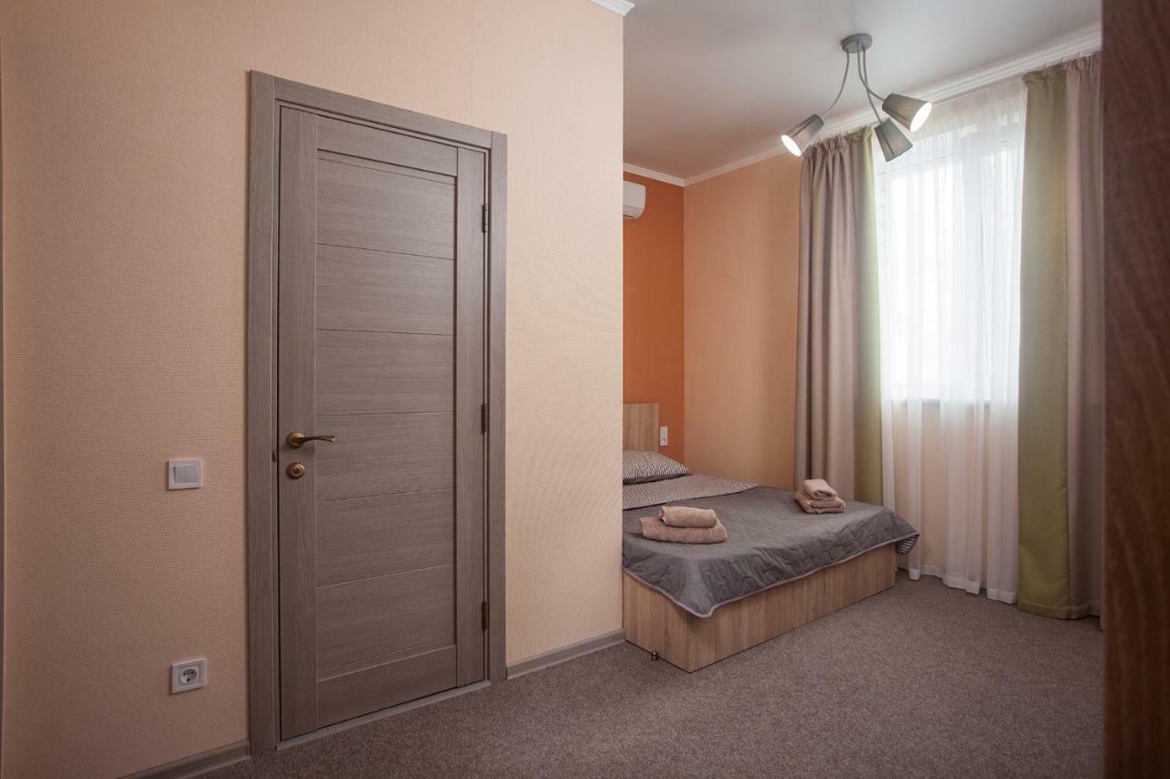 Fanfan Hotell Odessa Exteriör bild